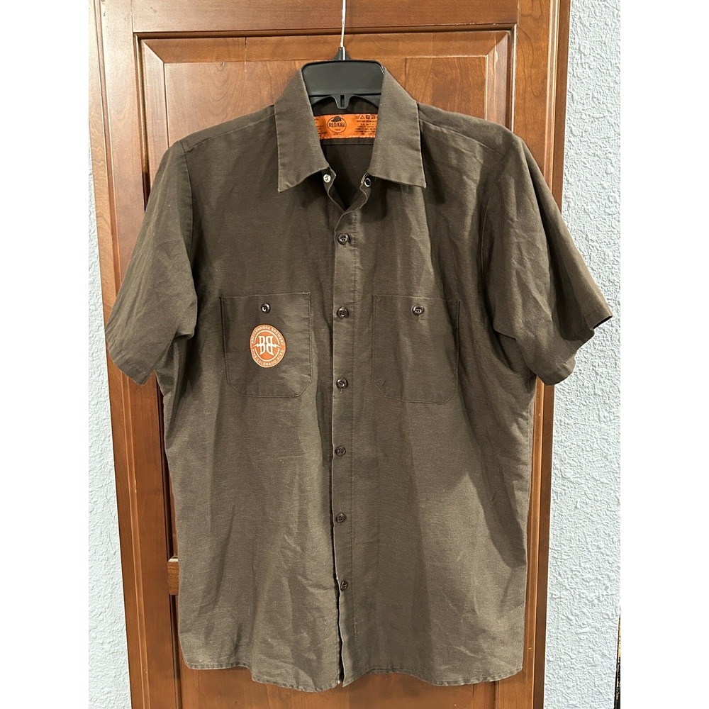 BRECKENRIDGE BREWERY Medium Agave Wheat Skull Red Kap Beer Delivery Shirt Brown